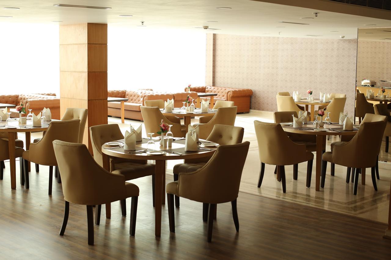 Udman Hotels And Resorts By Ferns N Petals New Delhi Exterior foto