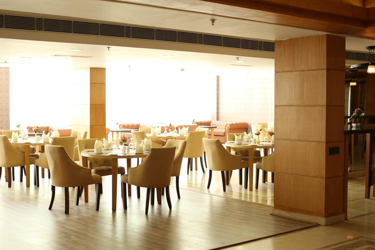 Udman Hotels And Resorts By Ferns N Petals New Delhi Exterior foto