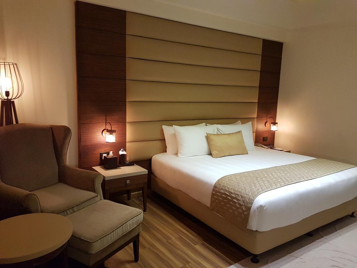 Udman Hotels And Resorts By Ferns N Petals New Delhi Exterior foto