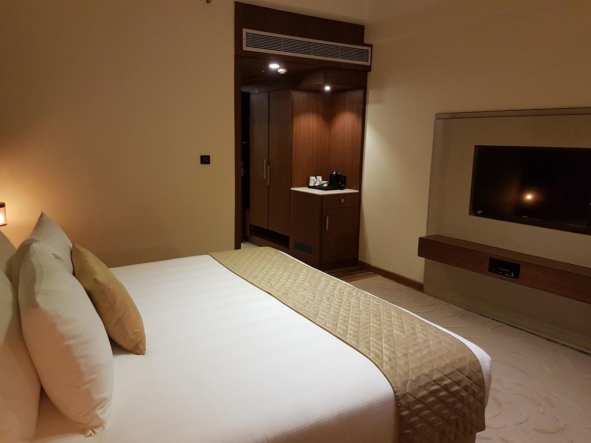 Udman Hotels And Resorts By Ferns N Petals New Delhi Exterior foto